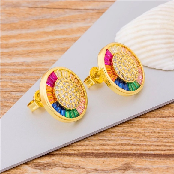 NEW Delicate Round Colorful Stud Earrings - Picture 4 of 5